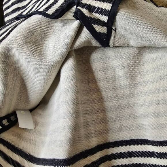 Talbots Pencil Mini Striped Skirt Size 4 Petite - Picture 5 of 9